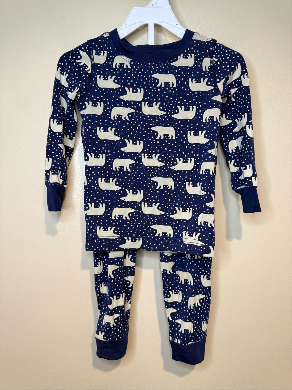 Hanna Andersson HannaSoft Holiday Pajama collection Snowy polar bear on Navy 2T